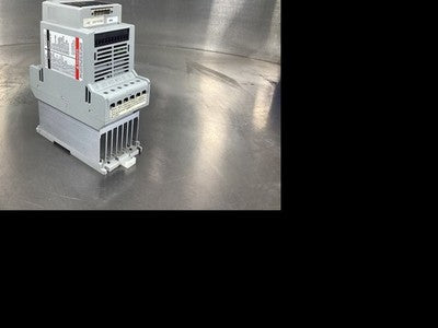 Allen-Bradley 160-BA01NPS1 VFD Drive 0.5HP 0.37kW 380-460V 1.2A