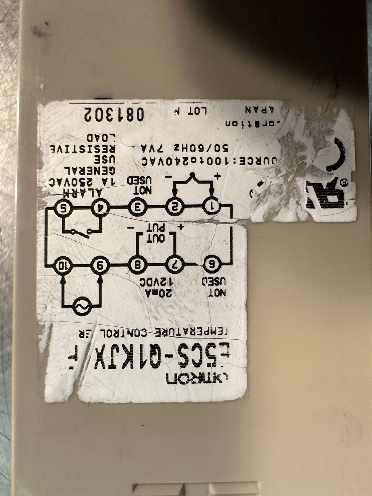 Omron E5CS-Q1KJX-F Temperature Controller 100-240V  (4.2.5)
