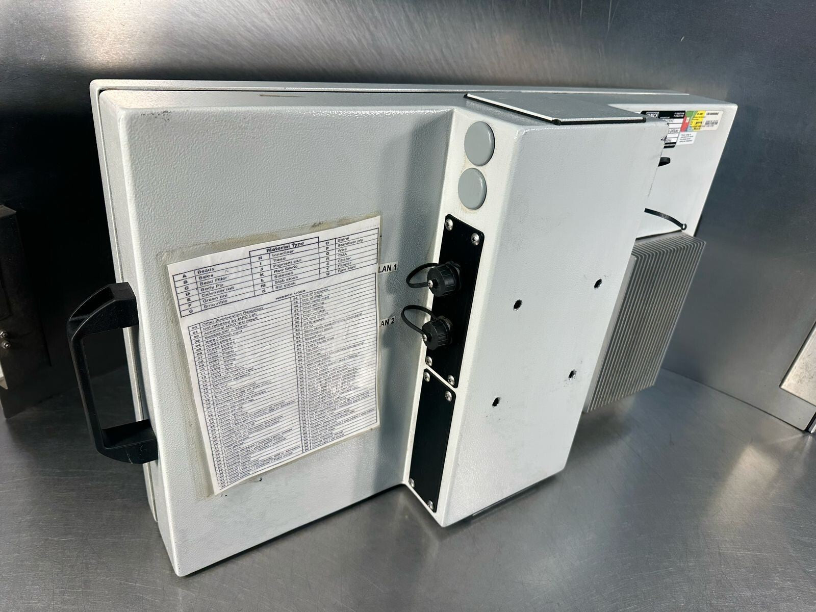 Dynics EW22PTAJD1AW76TEBXC 100-240VAC 50-60Hz 1A                         (5.6.4)