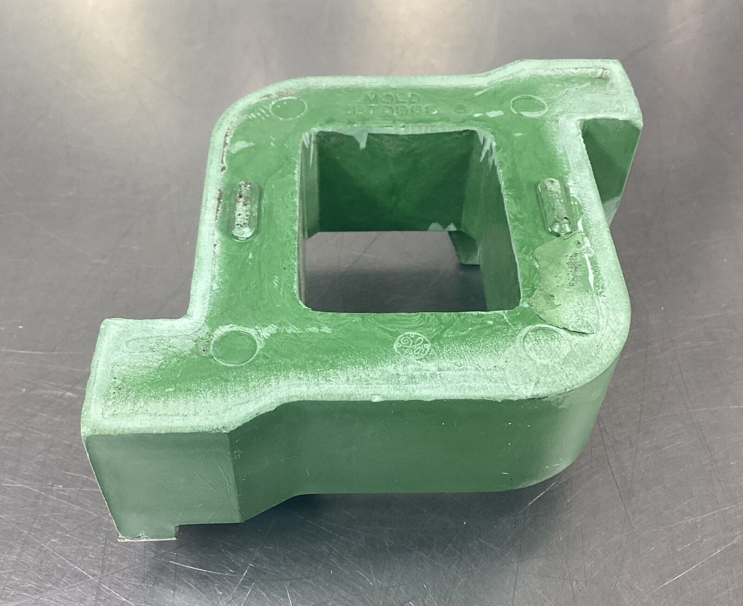 GE  15D23G3  COIL 230V Size 2      4D-25