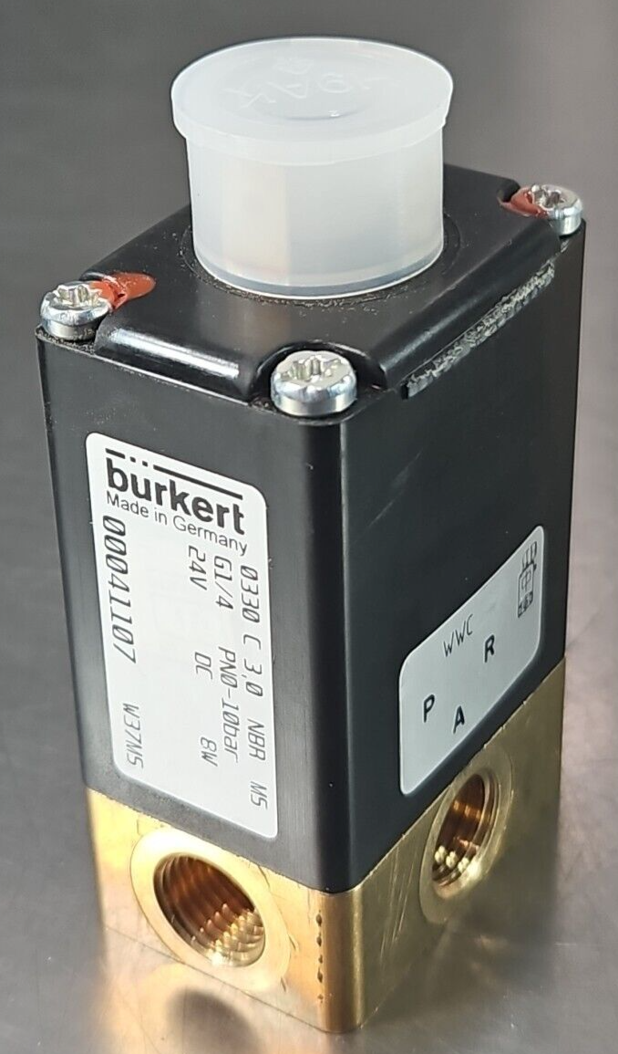 Burkert 0330 Solenoide Valve 24V 8W PNO-10bar                            loc5C20