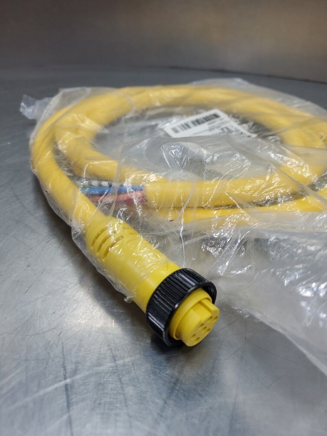 BRAD CONNECTIVITY 7P FEMALE STRAIGHT 6' 16/7 AWG PVC CORD, 207000A01F060.  5D-25