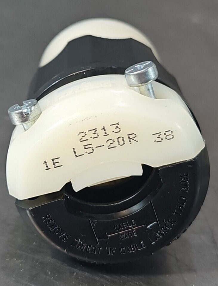 Leviton 2313 Connector 2 Pole 3 Wire  20A 125V L5-20R (LOT OF 2)         loc4A12