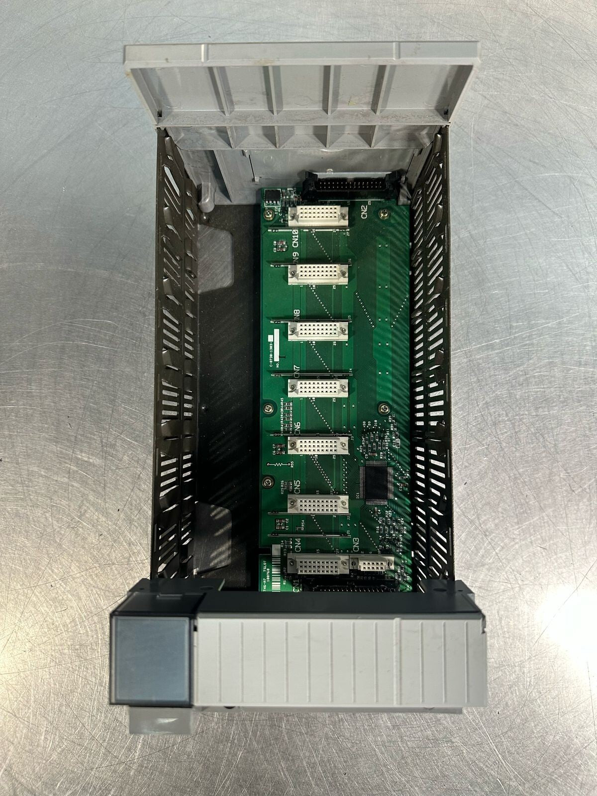 Allen Bradley 1746-A7 /A Slc 500 Chassis Rack Module 7-Slot Rack   (7.5.5)