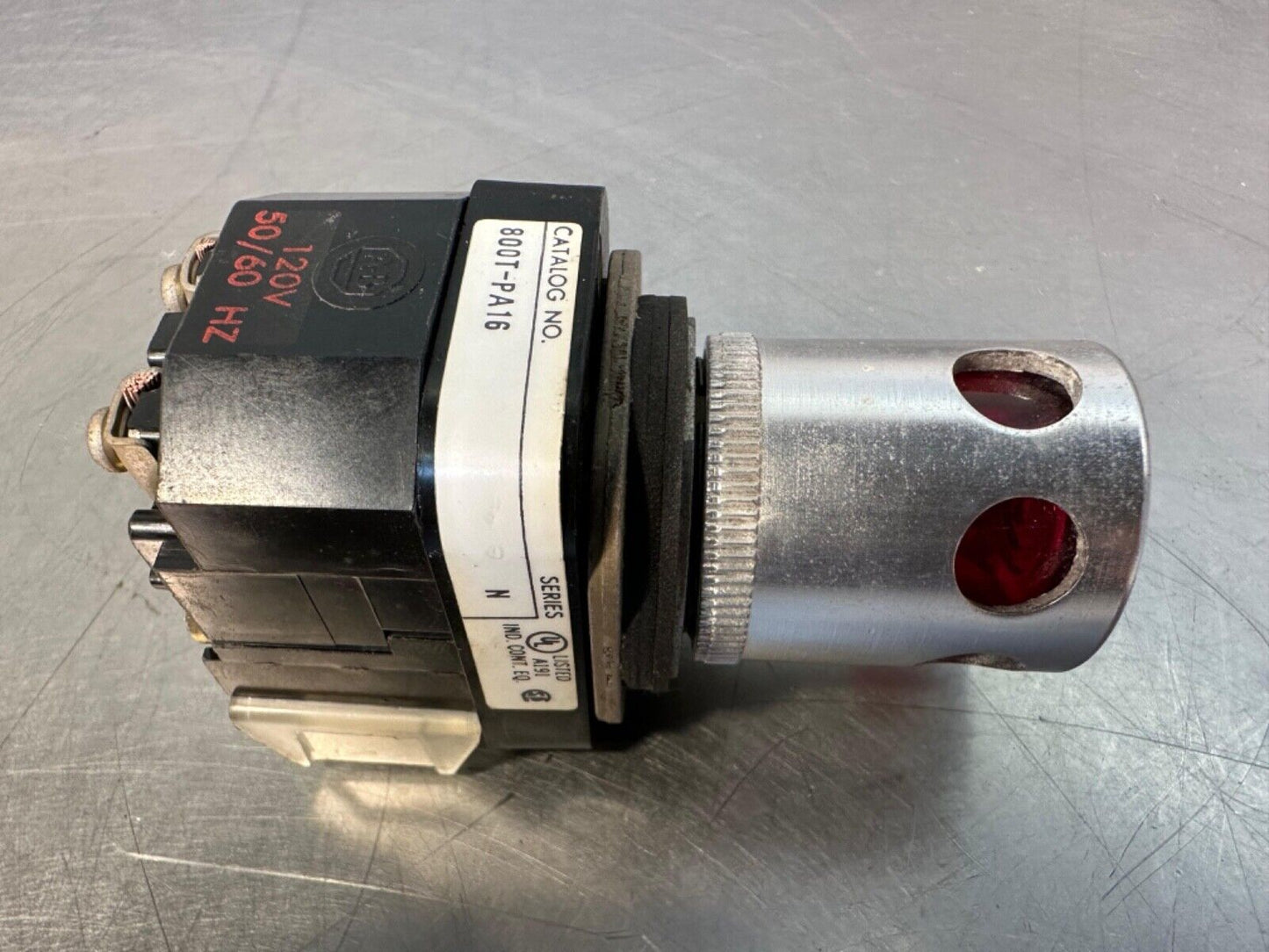 Allen Bradley 800T-PA16 Ser. N - Red Button 120V  (4c-40)