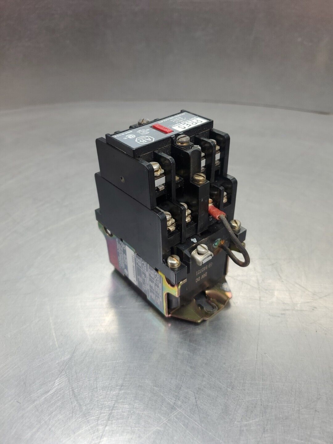 ALLEN BRADLEY 700DC-N600Z24 SERIES C DC RELAY, 24V COIL.                   4C-13