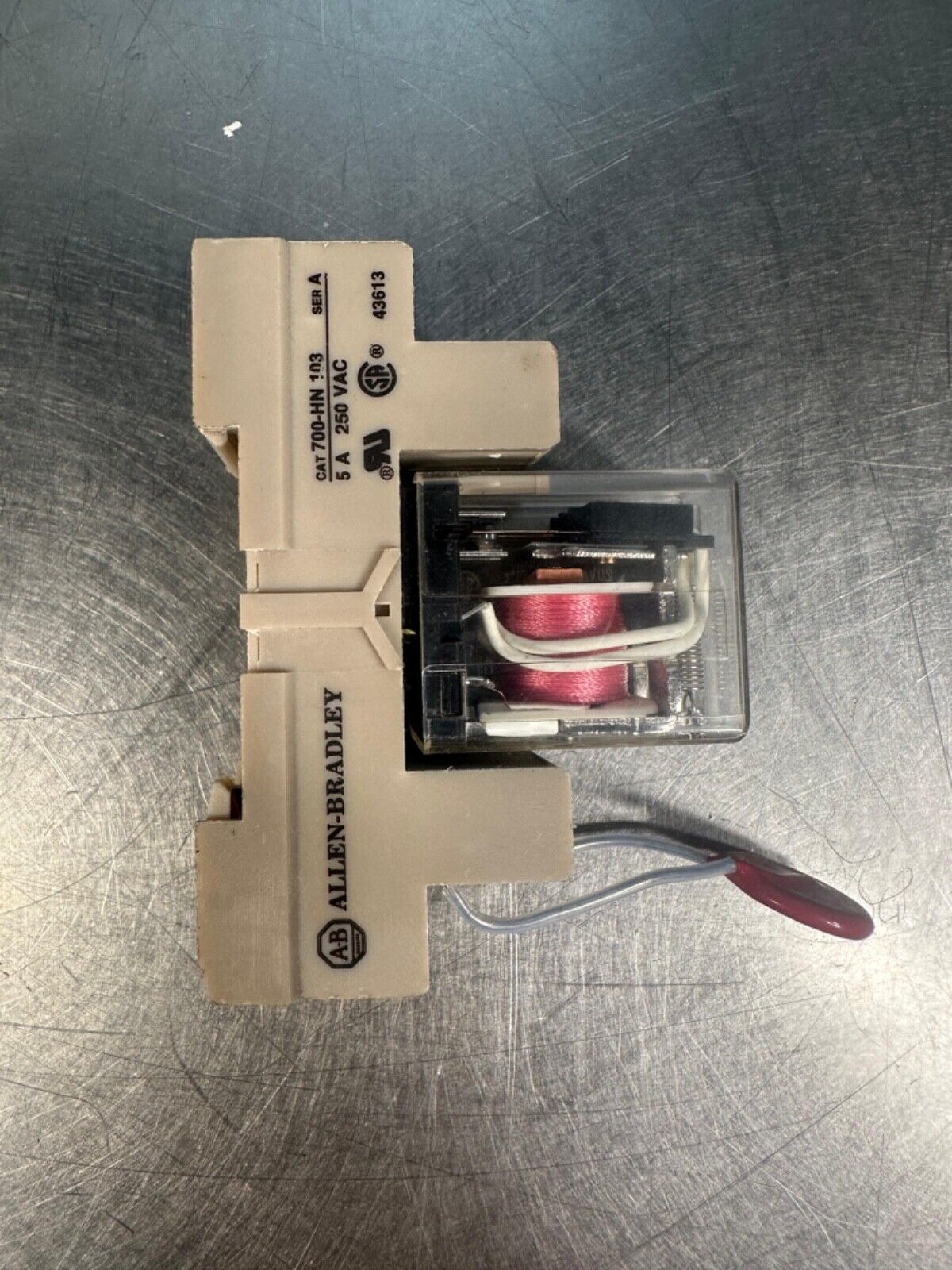 Allen-Bradley 700-HC14A1 Ser A Relay Coil  with 700-HN103 Ser.A (4D-25)