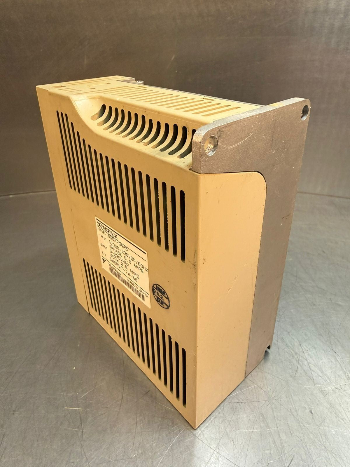 Yaskawa SGDA-04AS 1 PH Servopack 200-230Vac 6.0A          (3.5.1)