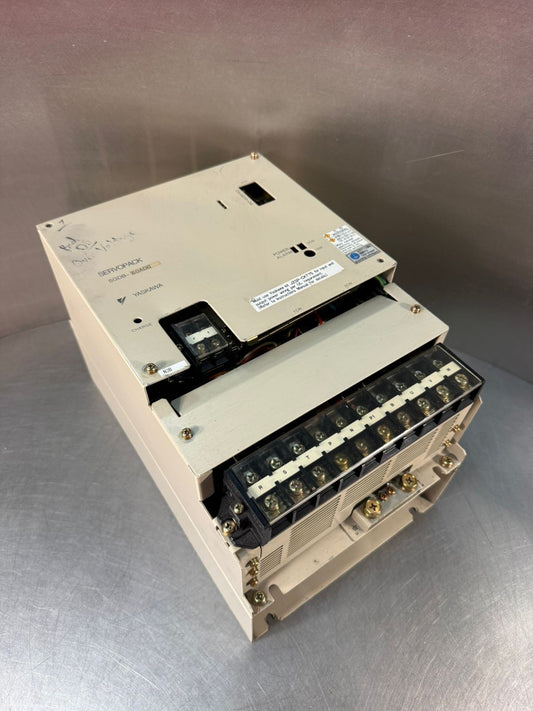 Yaskawa Servopack SGDB-60ADG  200-230V 5.5kW 3 Phase               (1.4.5)