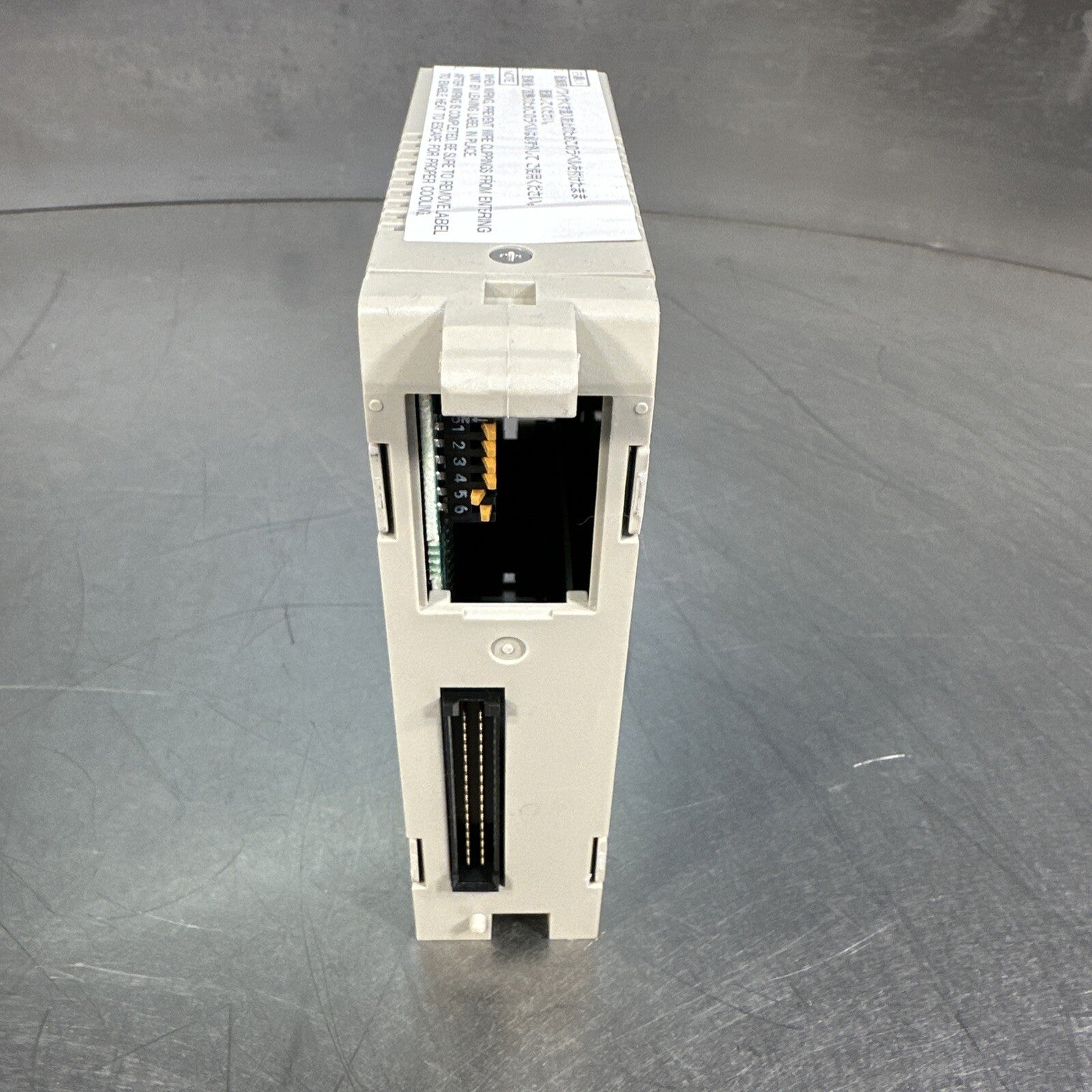 Omron C200H-ID215 Input Unit 24 VDC  C200HID215 (BIN-1.3.4)