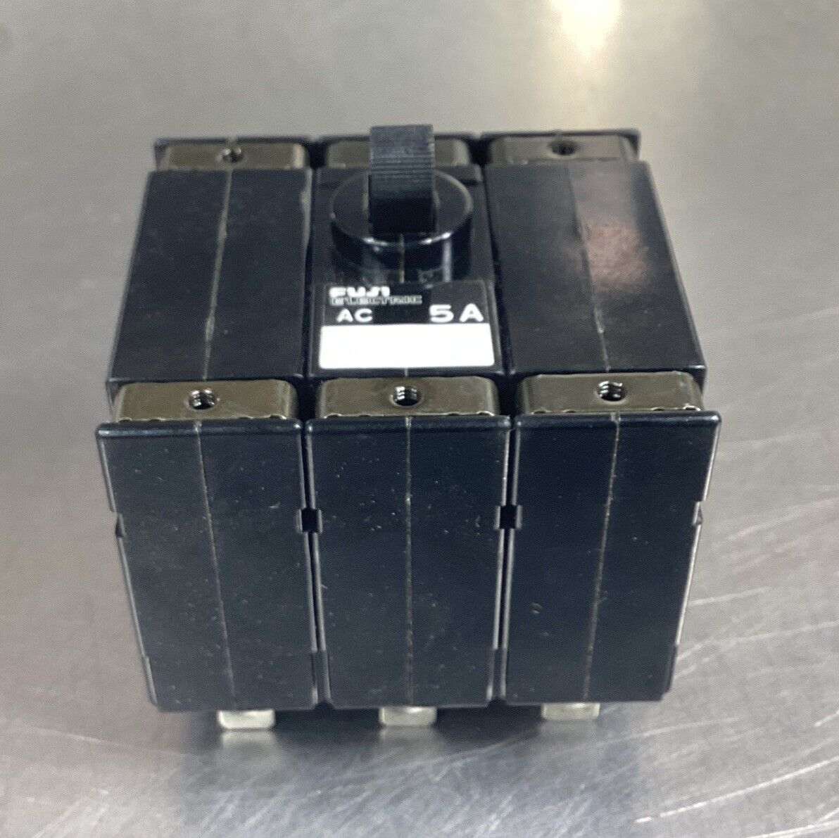 Fuji Electric Circuit Breaker     CP33E/5N  5A   250V    3 Pole       4C-28