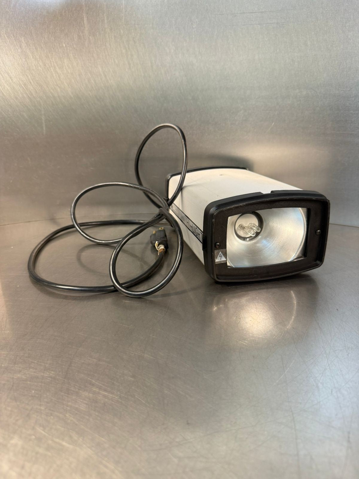 *1755 Pc Industries Hi- Light  Serie Number  90-8552-1   (7.5.2)
