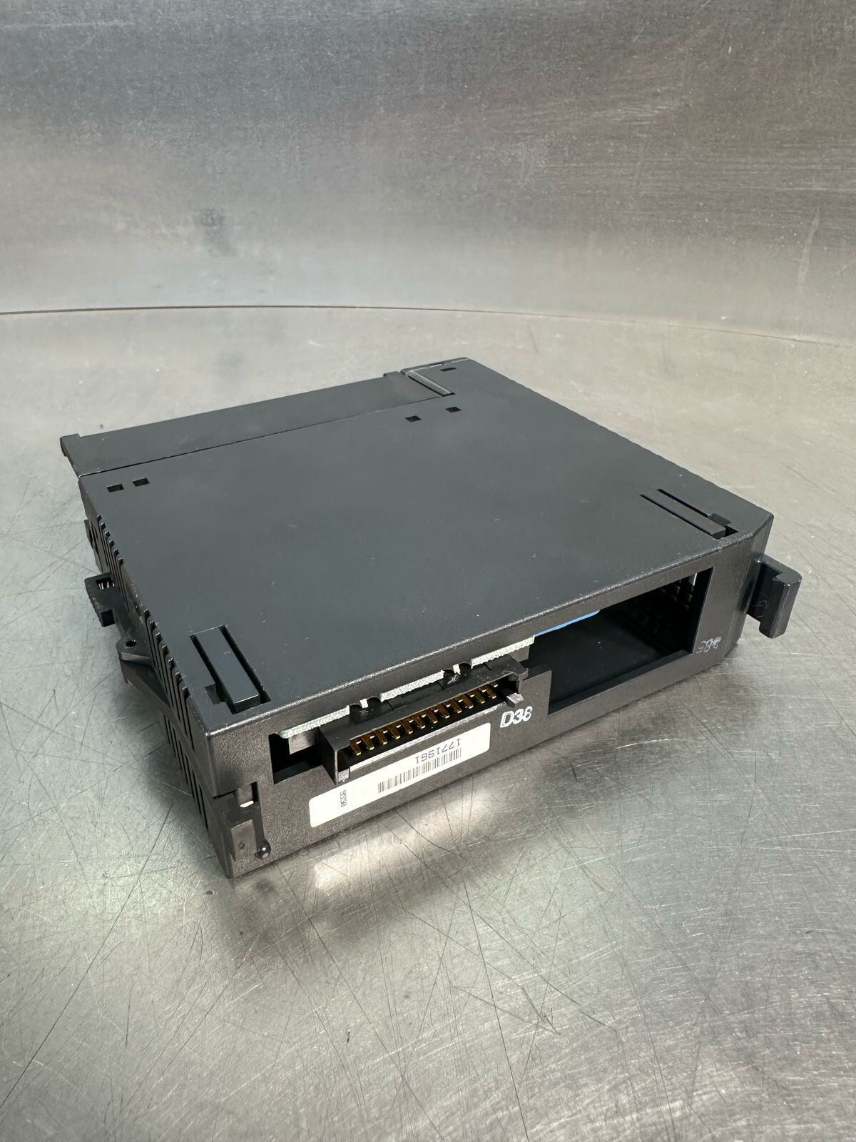 Ge Fanuc IC693MDL740E Output 12/24VDC .5A 16PT Module IC693MDL-740E (5.4.3)