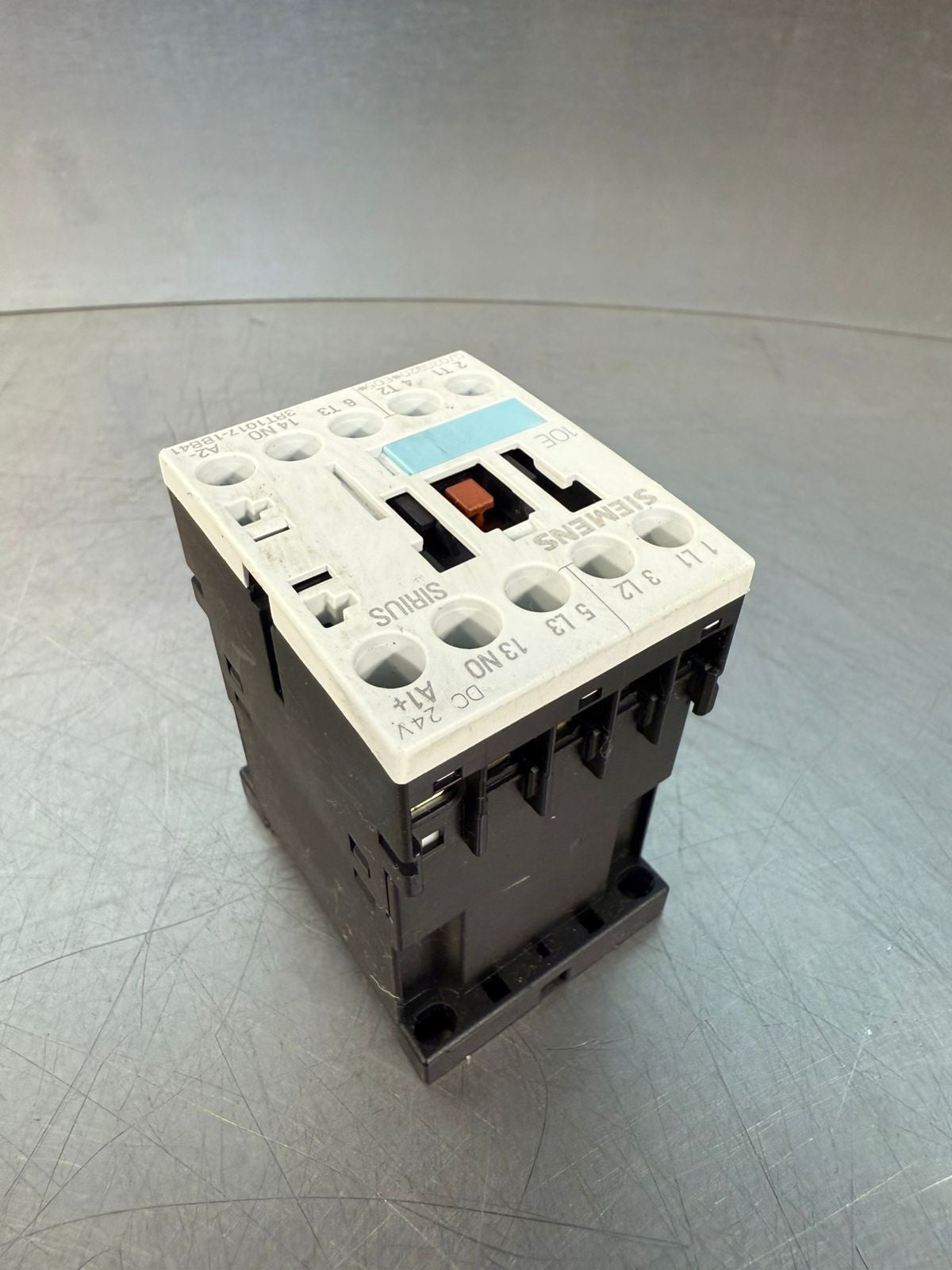 Siemens 3RT1017-1BB41 Contactor 3RT10171BB41 Sirius DC 24V   (3.5.2)