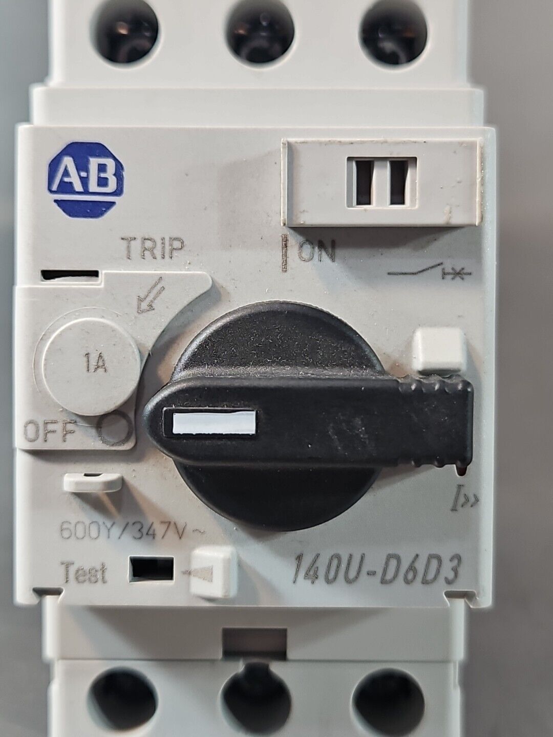 Allen Bradley 140U-D6D3-B10 /B Circuit Breaker 3 Pole 1A                  loc4C3