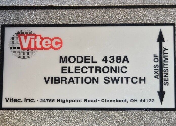 Vitec 438A Electronic Vibration Switch.            Lo4B31