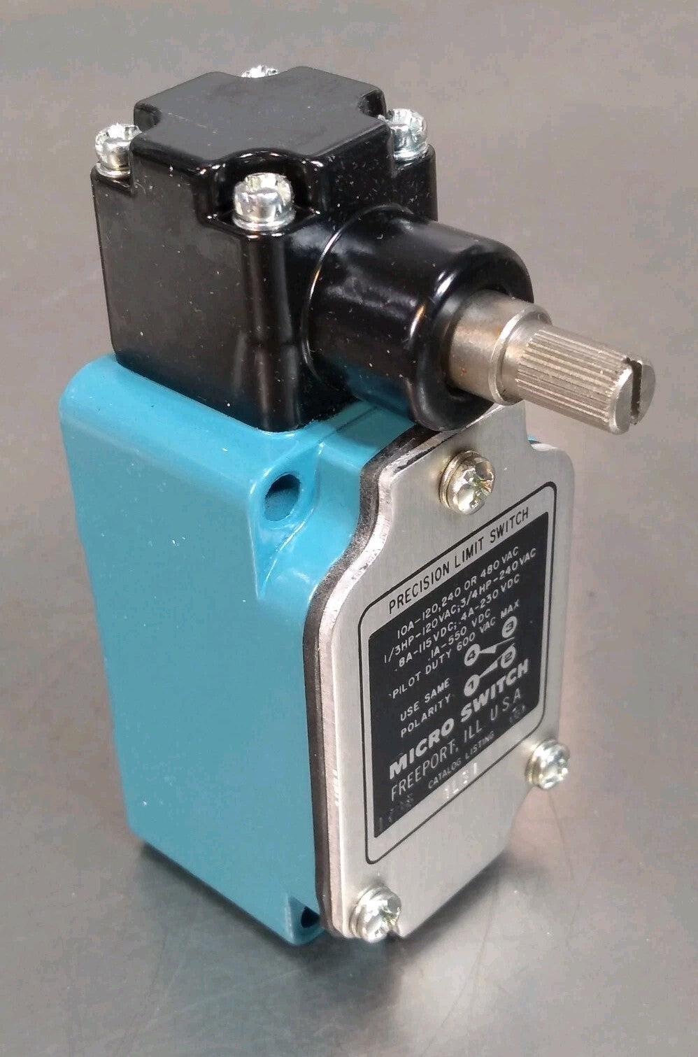 47704800