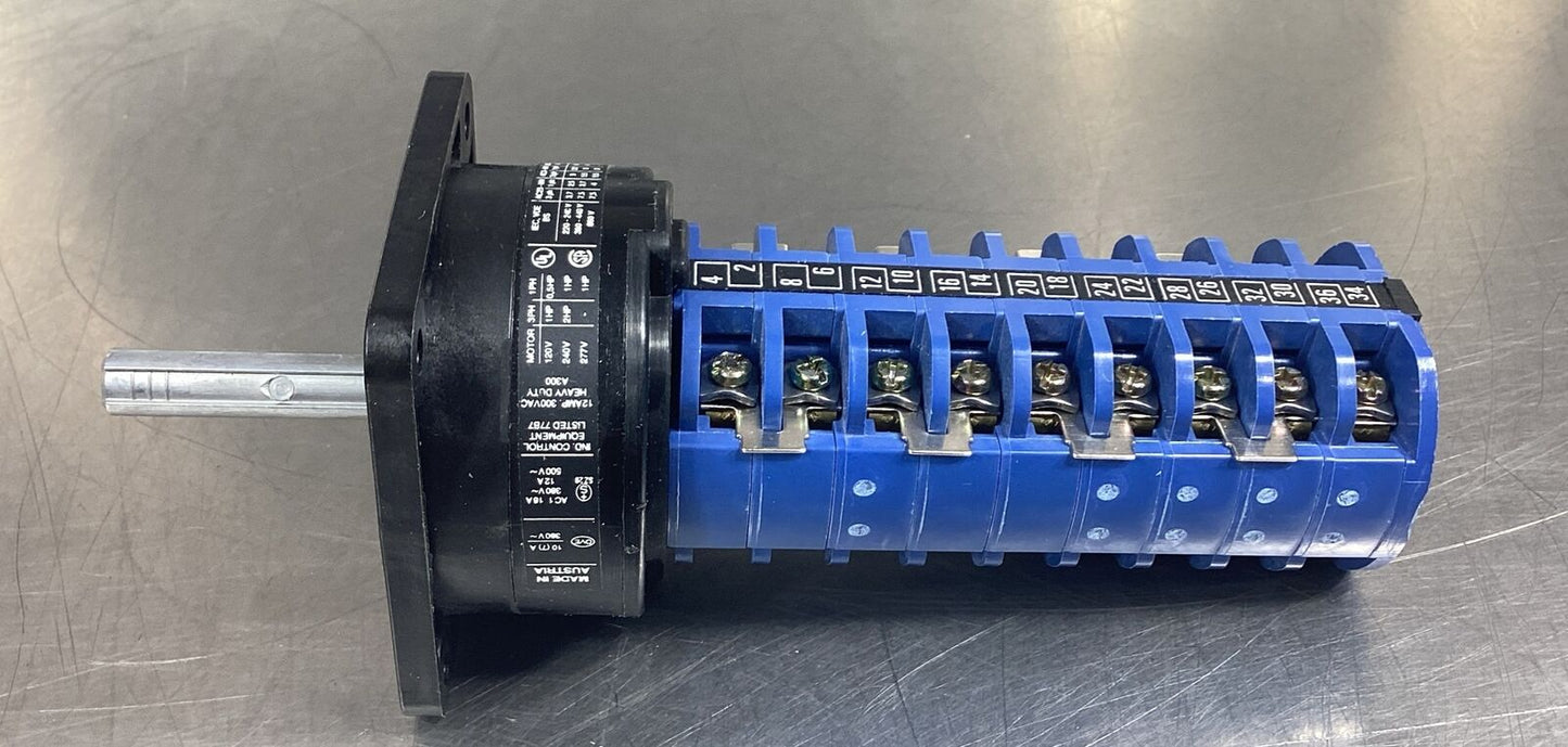 Kraus & Naimer  C10B A373-600  Selector Switch        4D-27