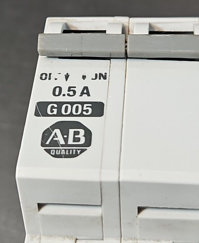 Allen-Bradley 1492-CB2 G005 Series B Circuit Breaker                     loc4A16