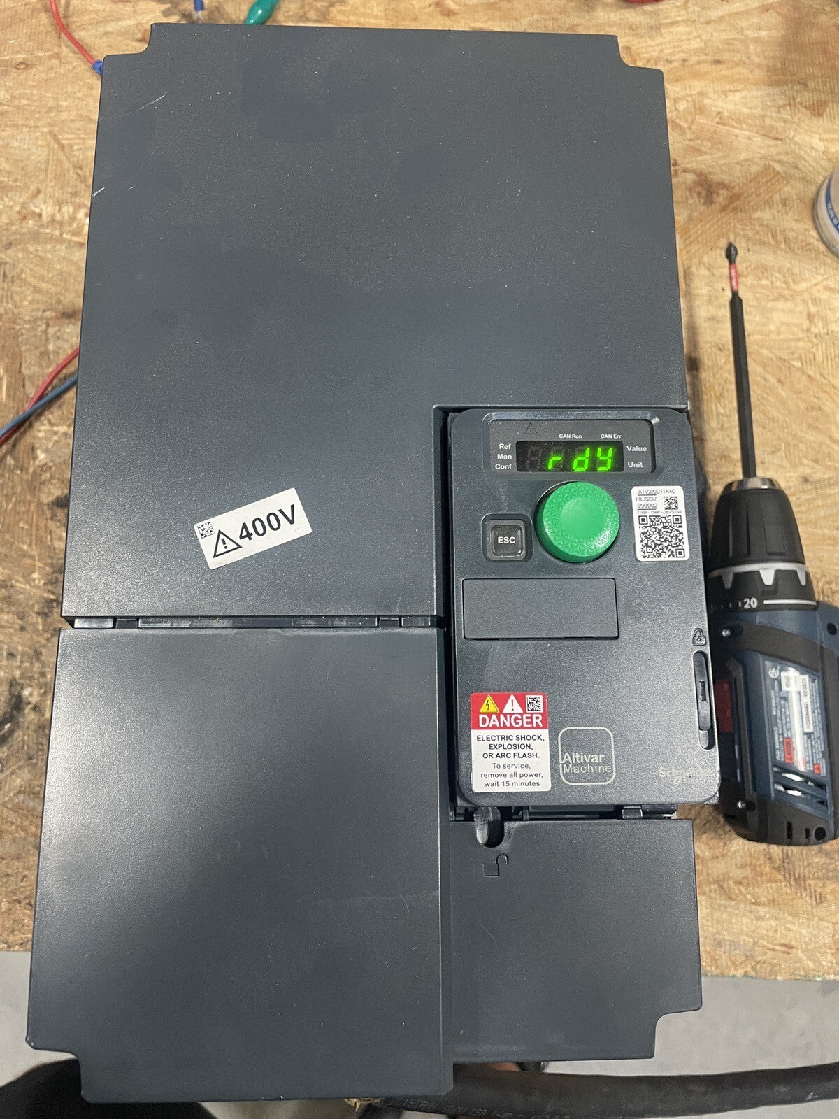 ATV320D11N4C  - Schneider Electric - Altivar 320 11kW 380..500V  3-phase 15HP@2a