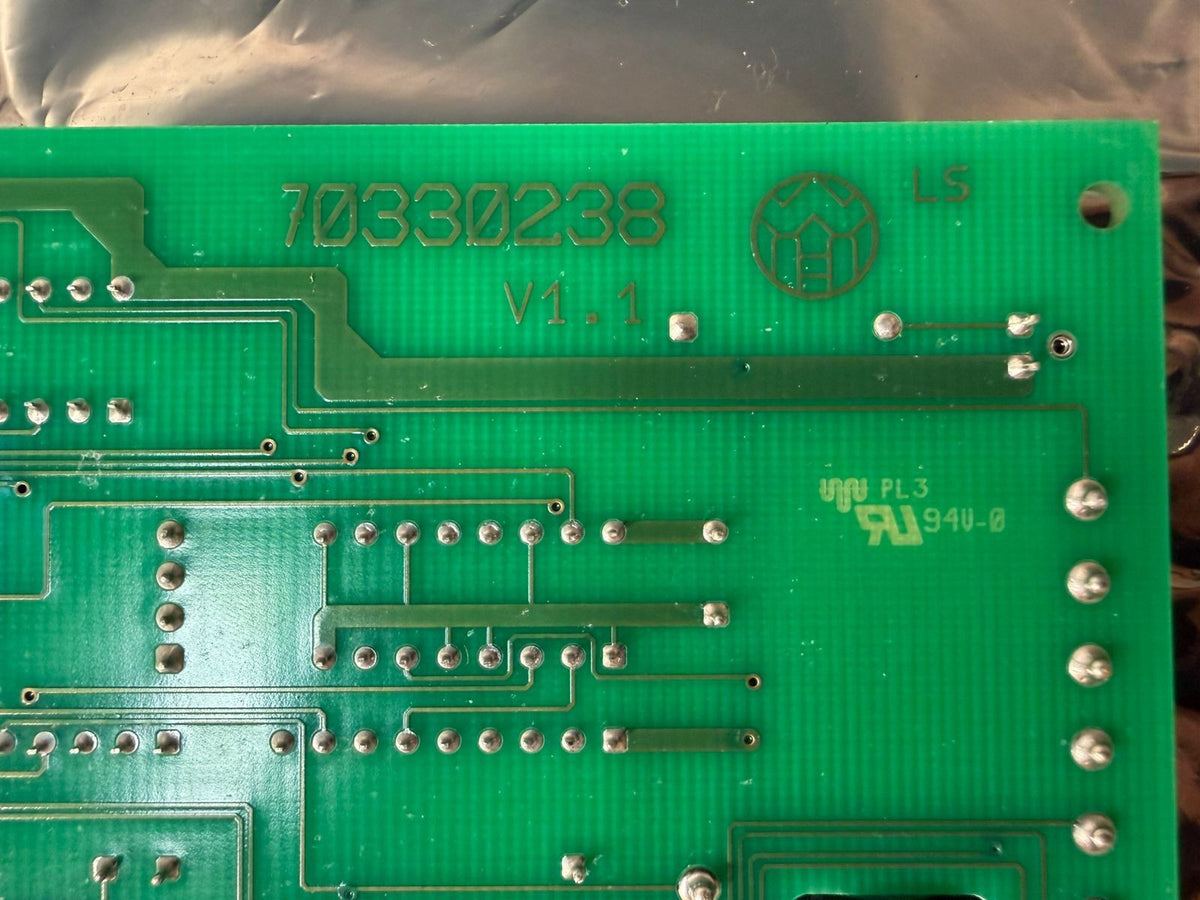 Board 70330238 / 7E990111 / CW45316534-05  E9901111                (1.5.5)