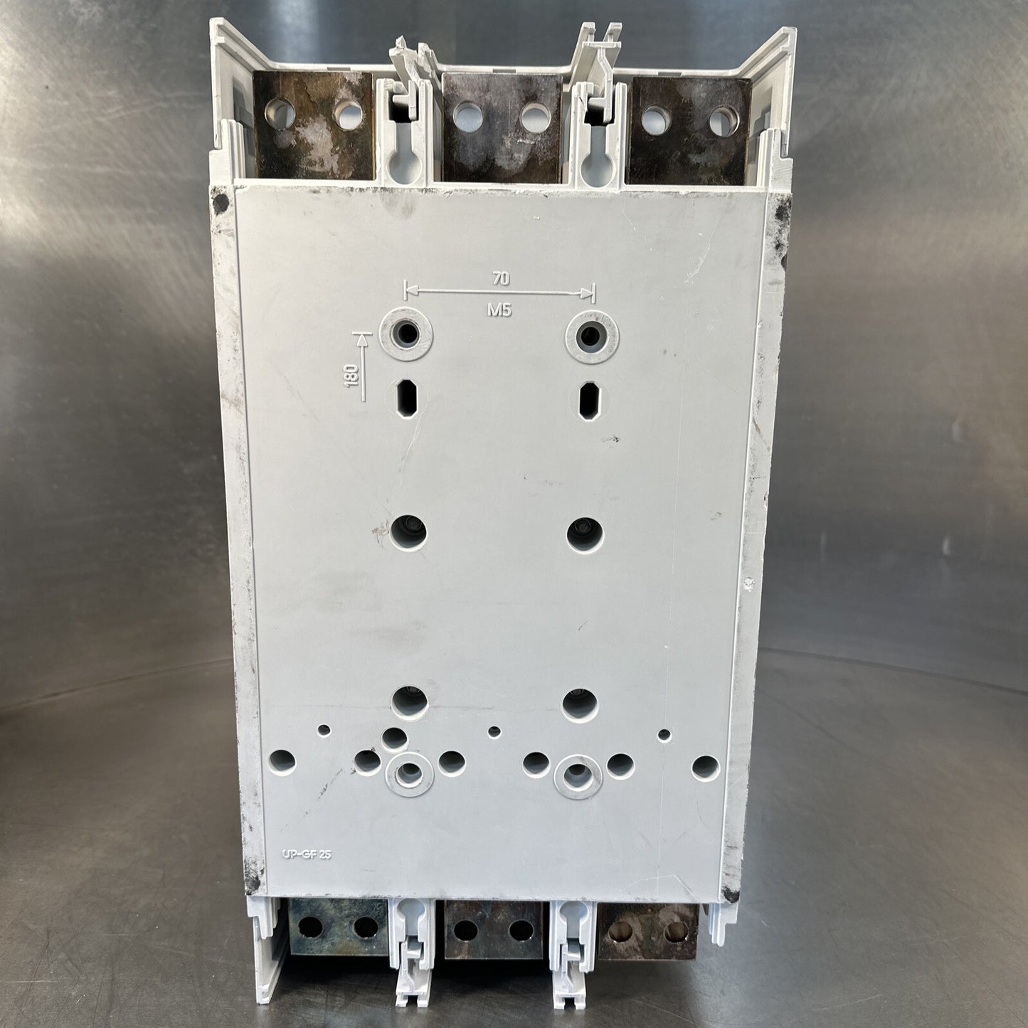 EATON NZM 4 Circuit Breaker NZMH4-AE-VE (BIN-2.5.5)