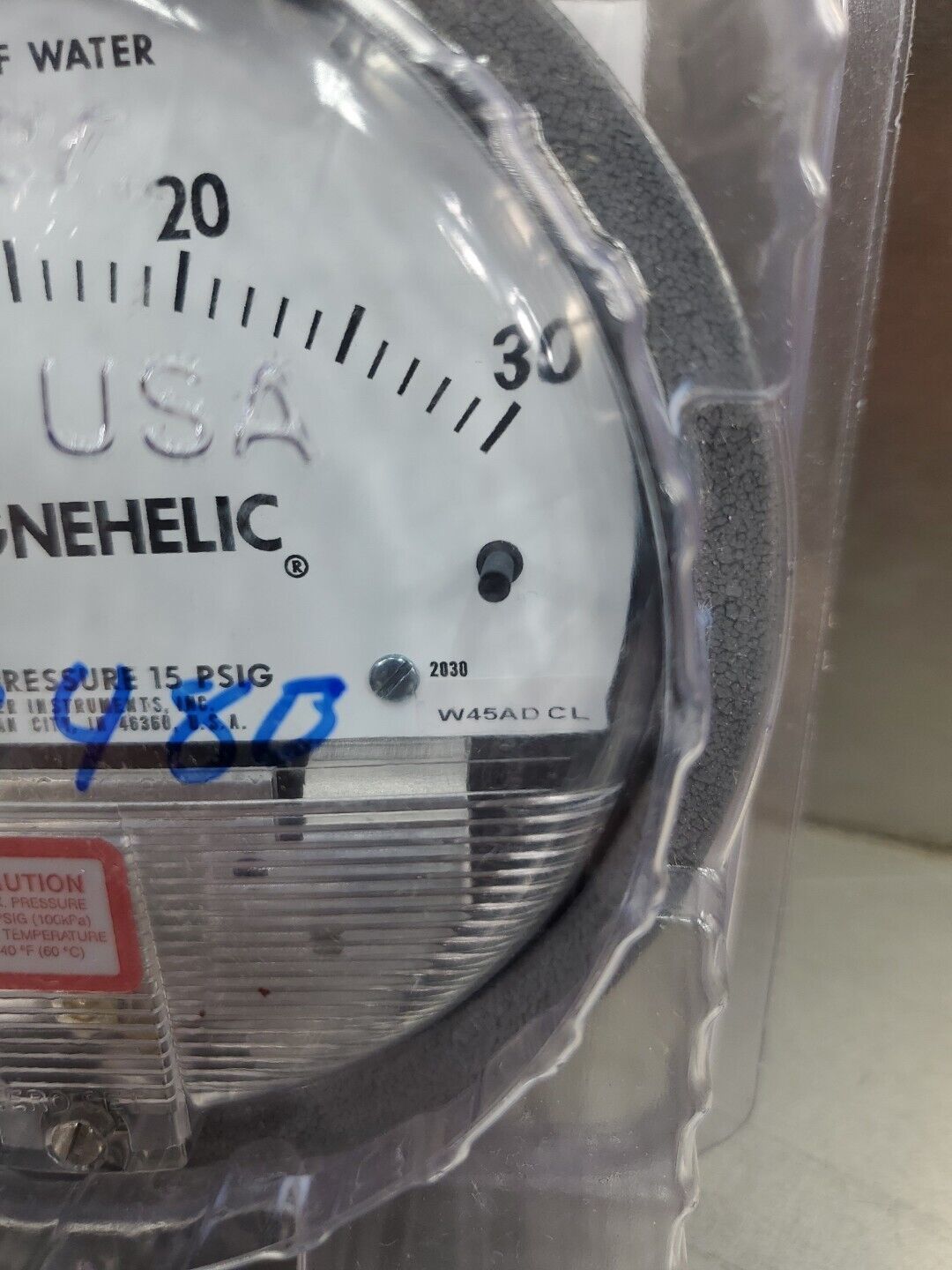 Dwyer Magnehelic W45AD CL Pressure Gauge, 0-30 INCHES OF WATER.            6B-11