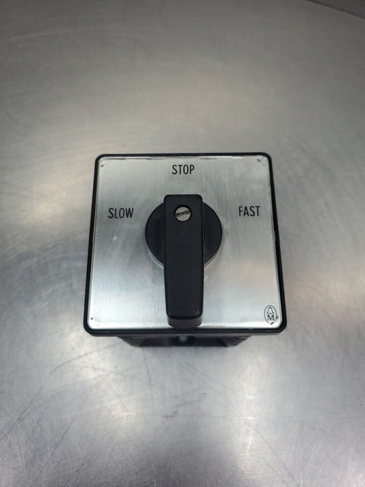 Klöckner Moeller T5B-3-7/E Cam Rotary Switch.                              4E-22