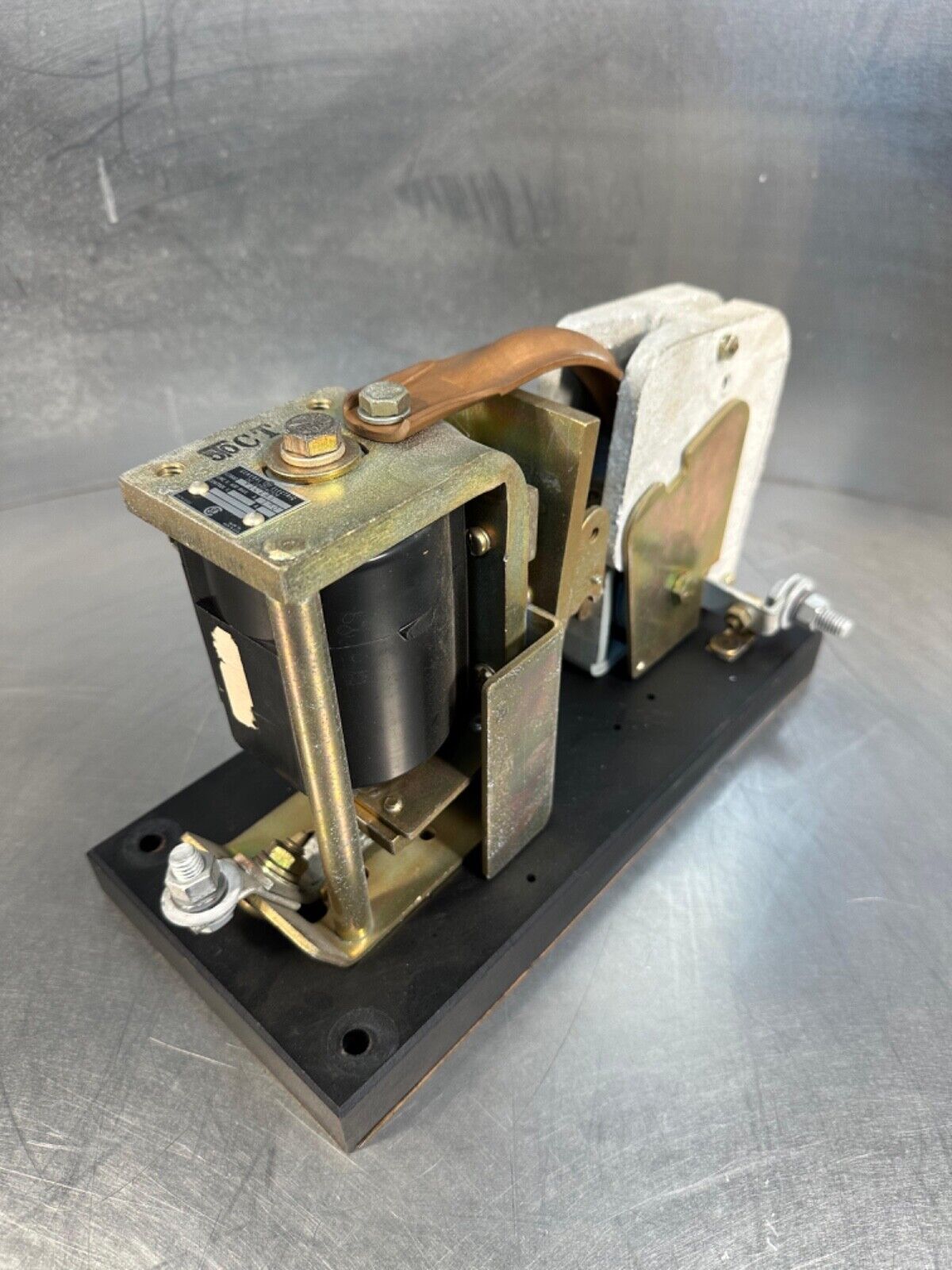 GE General Electric Y101A2  DC Contactor Relay 150 DC Amps 600V (4A-29)