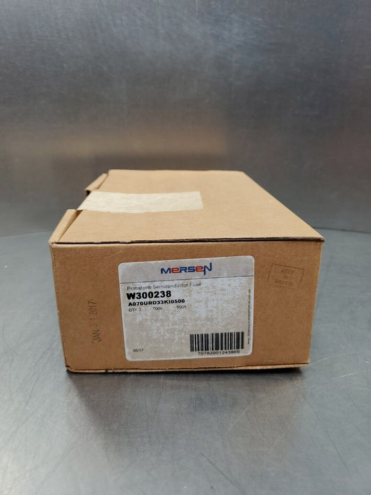 MERSEN W300238 Protistor Semiconductor Fuse, (A070URD33KI500) 700V 500A.   4C-35