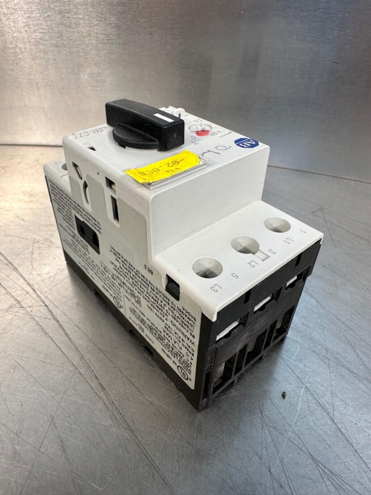 Allen  Bradley  140M-C2T-B40  ser.B/ 140MC2TB40 (4B-31)