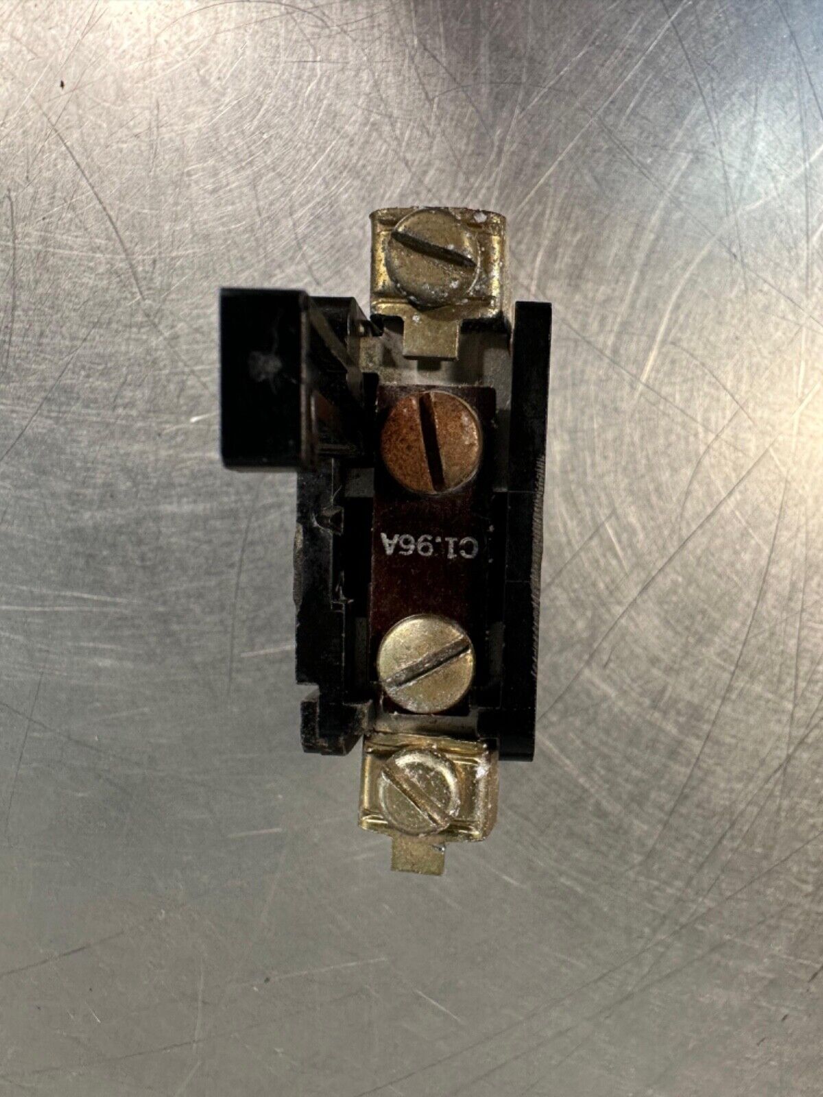 GE 124C028 Relay, 600VAC Std Pilot Duty.                   (4c-39)