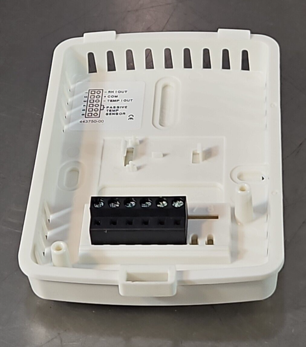 Dwyer RHP-3W10 Temperature & Relative Humidity Sensor                   (BIN645)