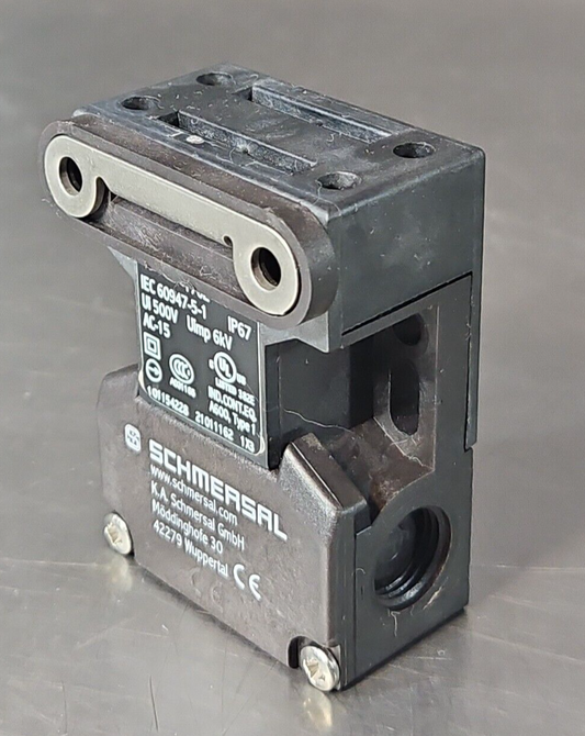 Schmersal  Schmersal AZ15ZVRK-M16-1762  S  Safety Door Swicht            loc3E35
