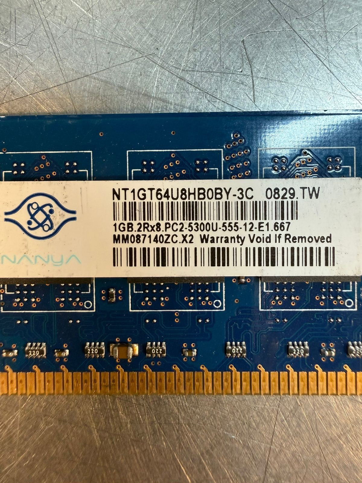 Nanya 1GB NT1GT64U8HB0BY-3C 1GB.2Rx8 PC2-5300U                     (5.3.5)