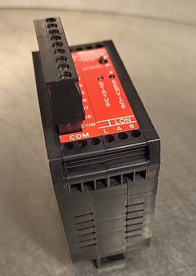 Acromag SmartPack 560L3-610-8DO-10-NCR LON TP/FT-10 Output Module (BIN3.5.1)