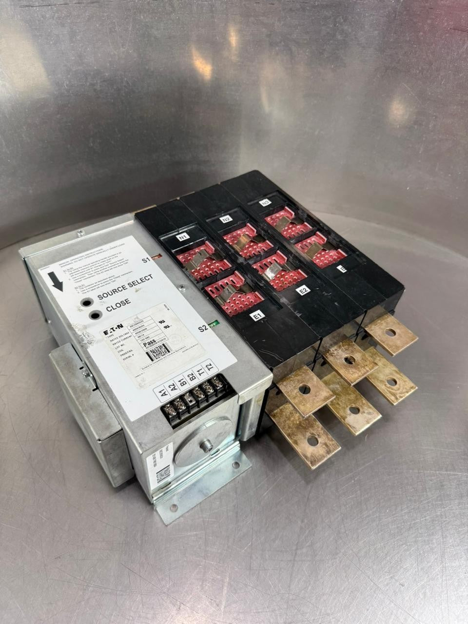 Eaton 69C2990G02  480/600V 400/200A                           (10.4.5)
