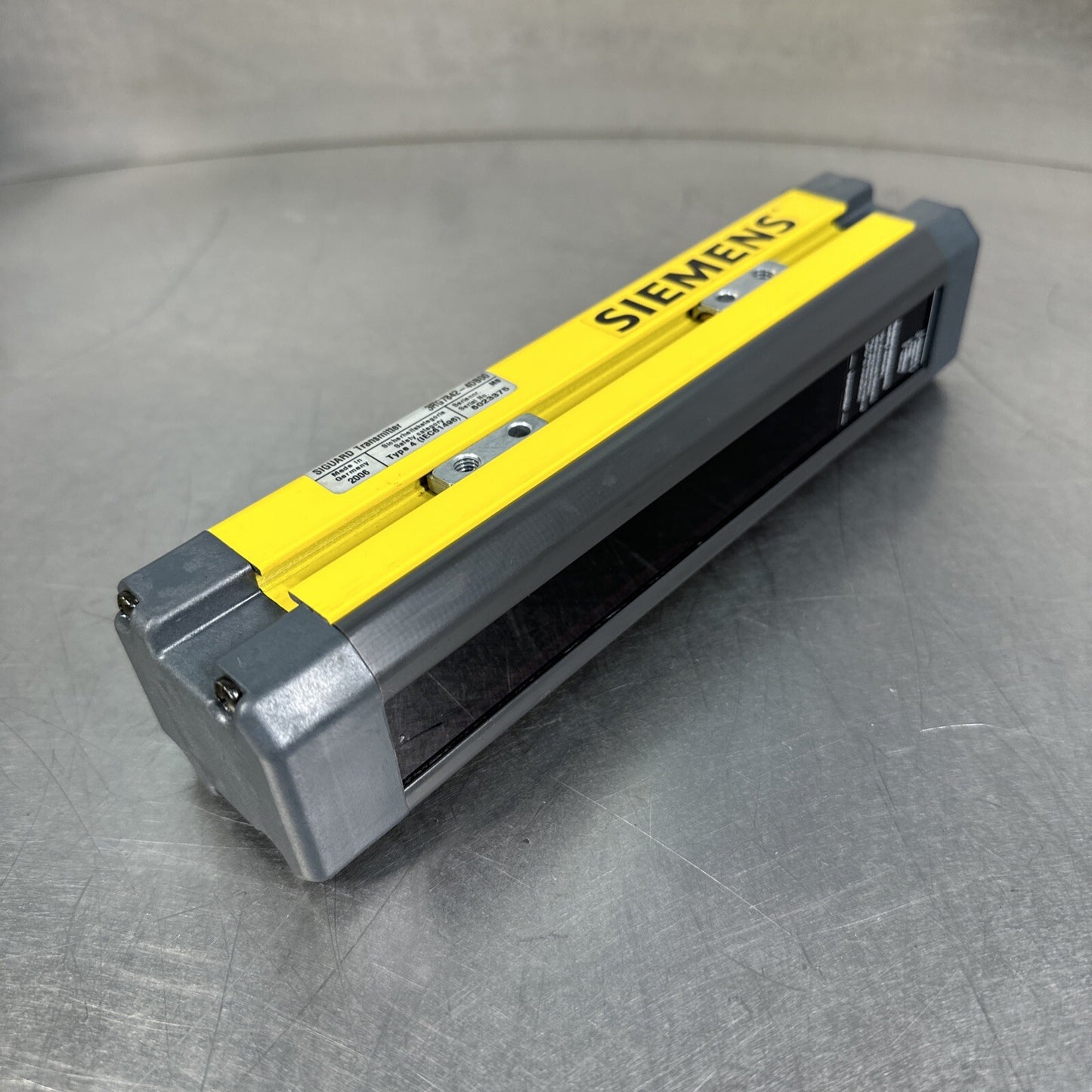 Siemens 3RG7842-4DB00 Siguard Light Curtain Transmitter (BIN-1.1.1)