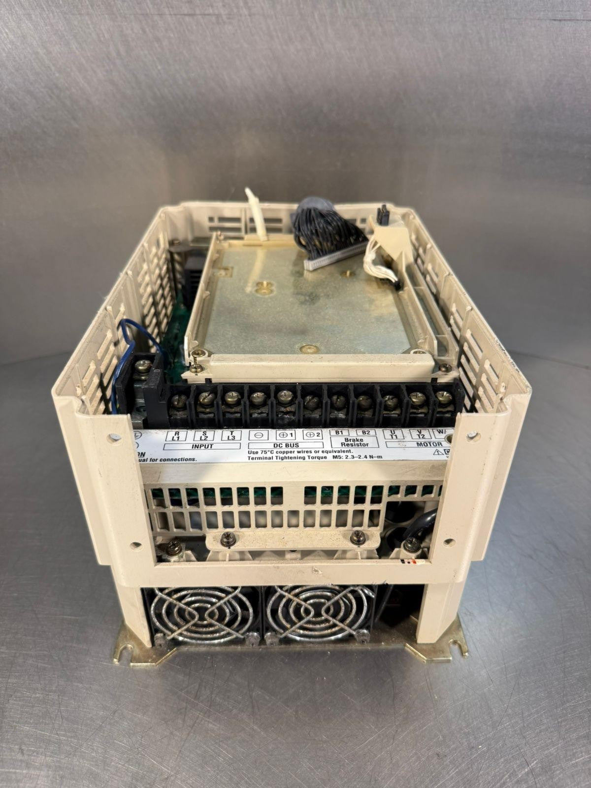 *2094 Magnetek Staca-B021-A1 3Phase Inp 380-460V / Out 0-460V            (7.6.3)