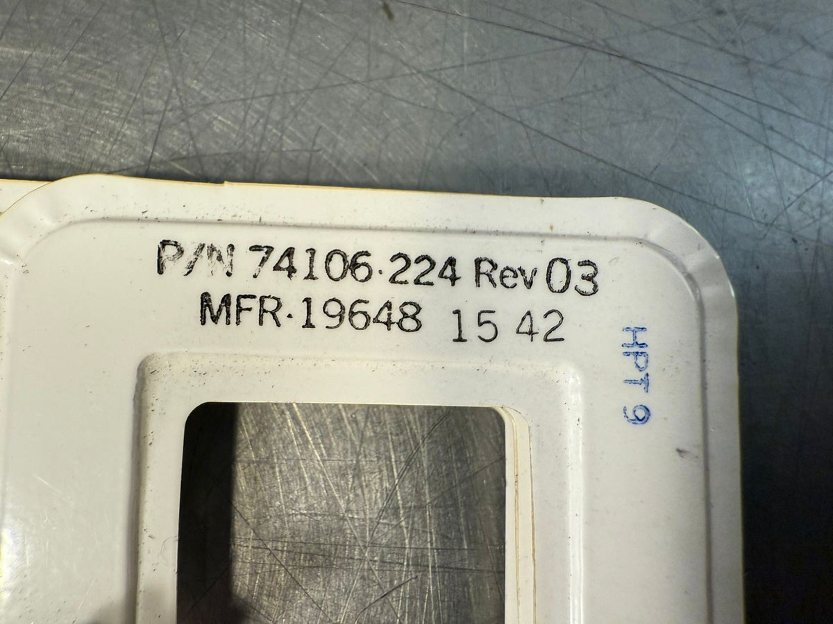 Used 74106-224 Rev 03 Mrf 19648                                    (7.3.4)