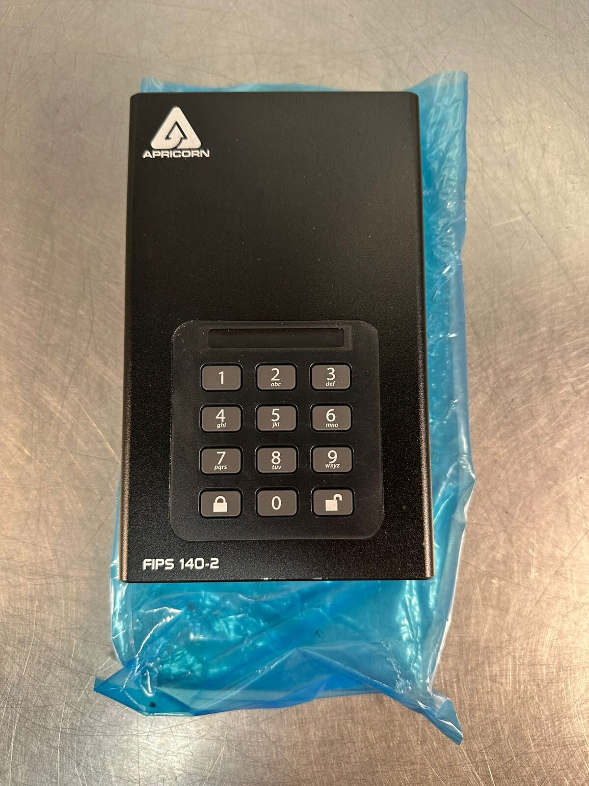 Apricorn Aegis Padlock DT FIPS ADT-3PL256F-18TB    NEW              (2.1.2)
