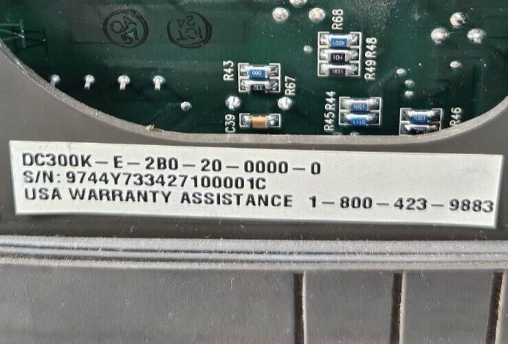 Honeywell DC300K-E-2B0-20-0000-0 Temperature Control                    (BIN635)