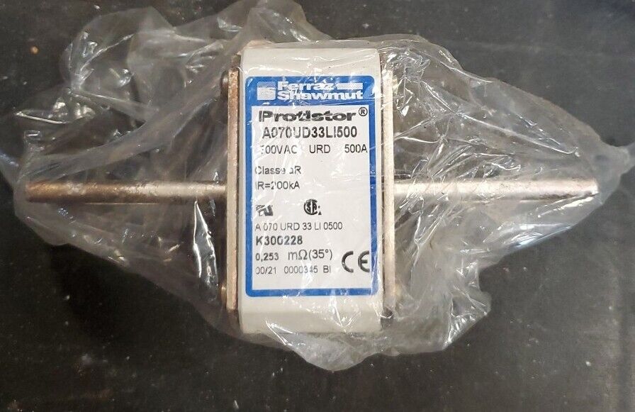 Ferraz Shawmut A070UD33LI500 (K300228) Protistor Fuse, 500A 700VAC.     4D-41