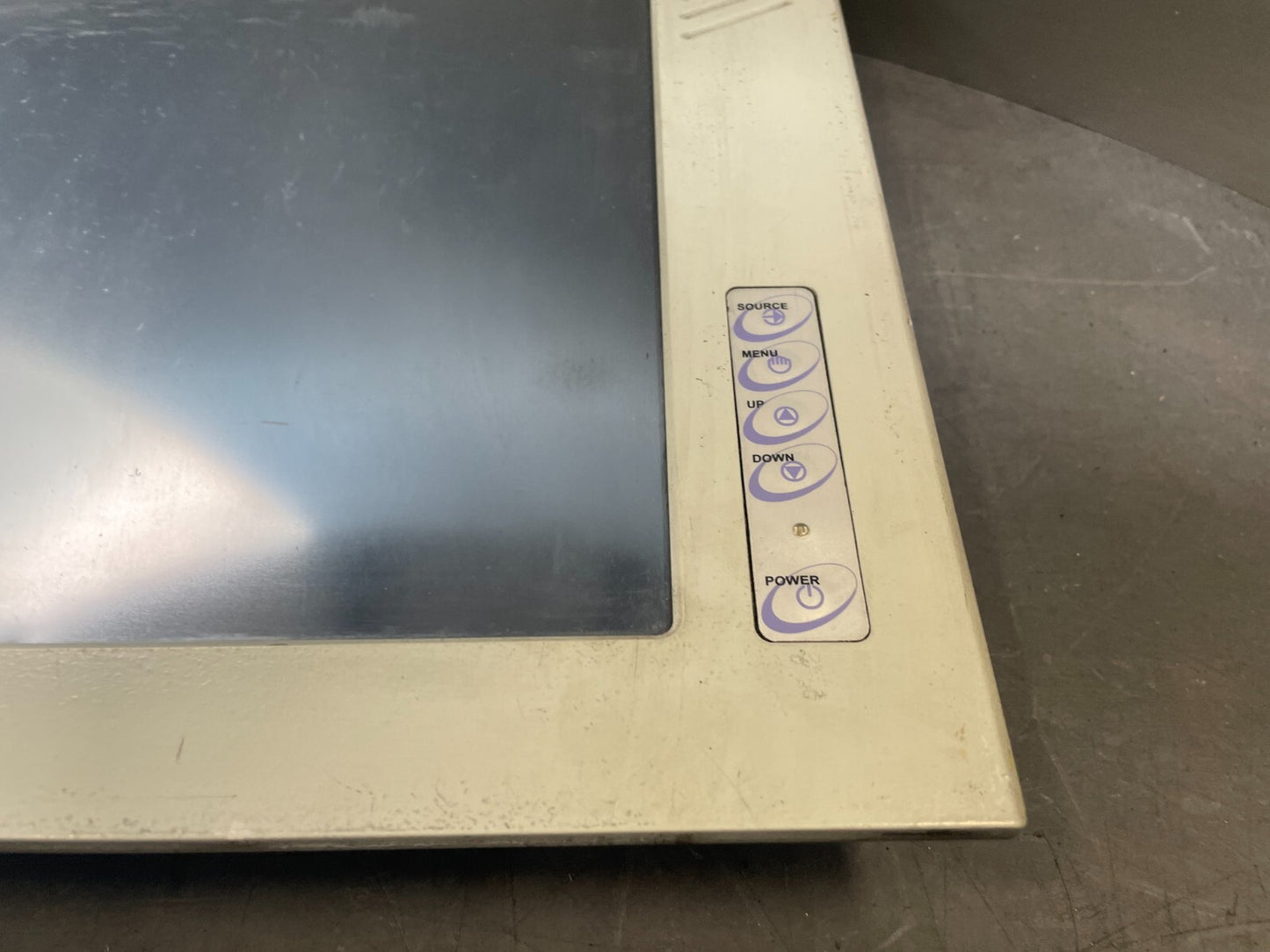 CyberResearch White 15-Inch 60-Watt 12-Volt DC LCD Screen Display Monitor