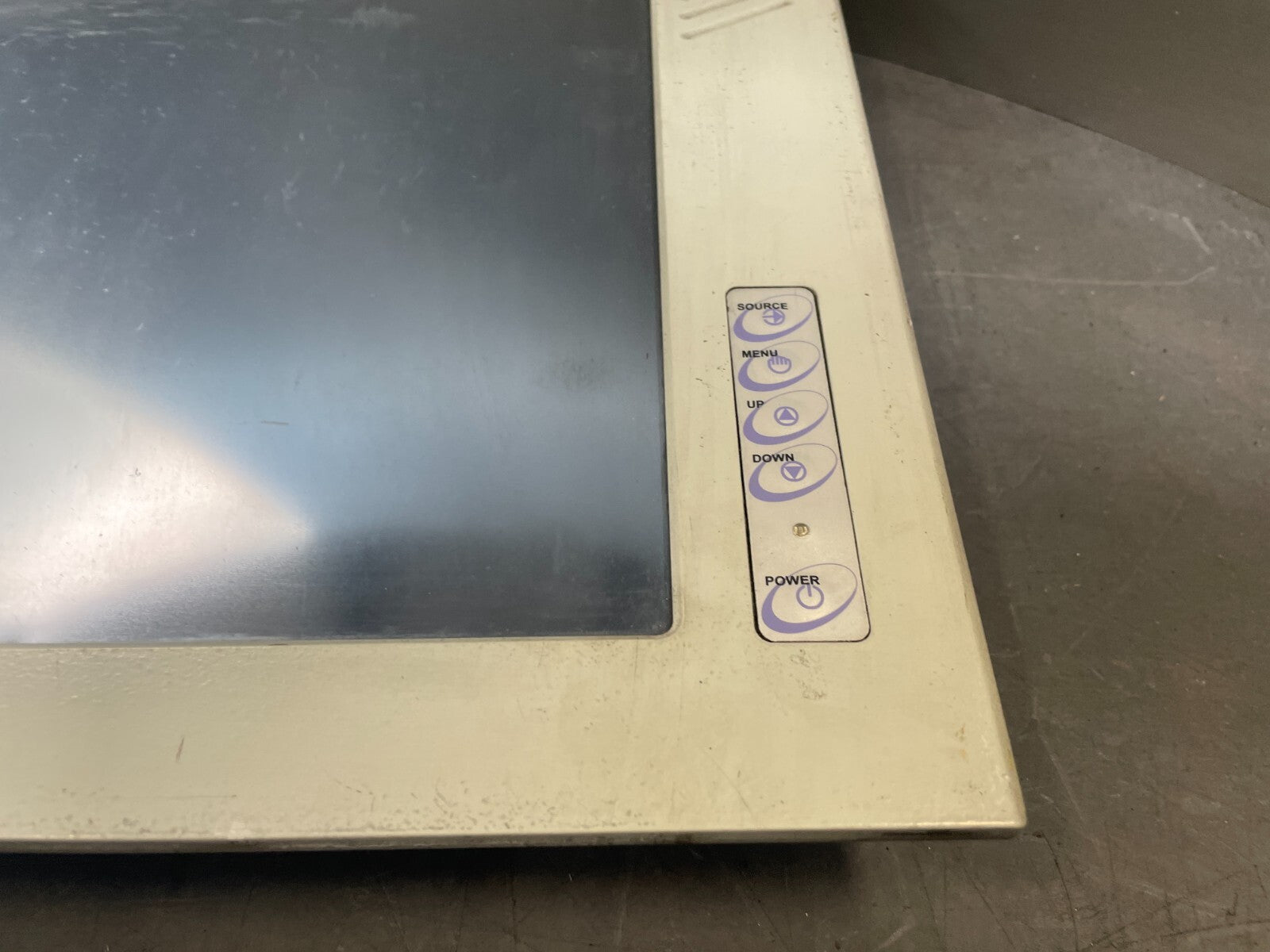 CyberResearch White 15-Inch 60-Watt 12-Volt DC LCD Screen Display Monitor