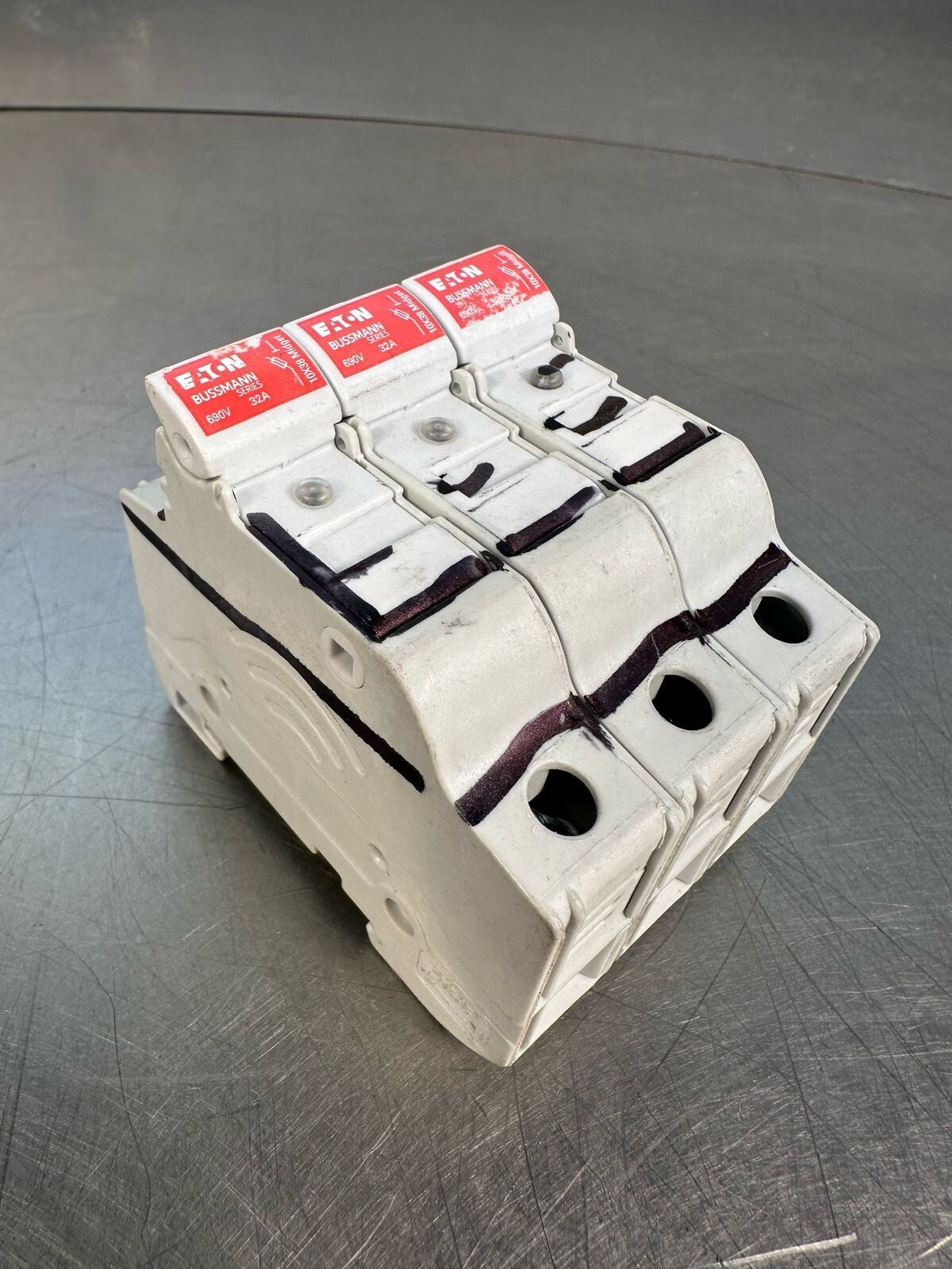 Eaton Bussmann CHM 32A 600V 3 Poles Fuse Holder  CHM32A         (7.3.5)