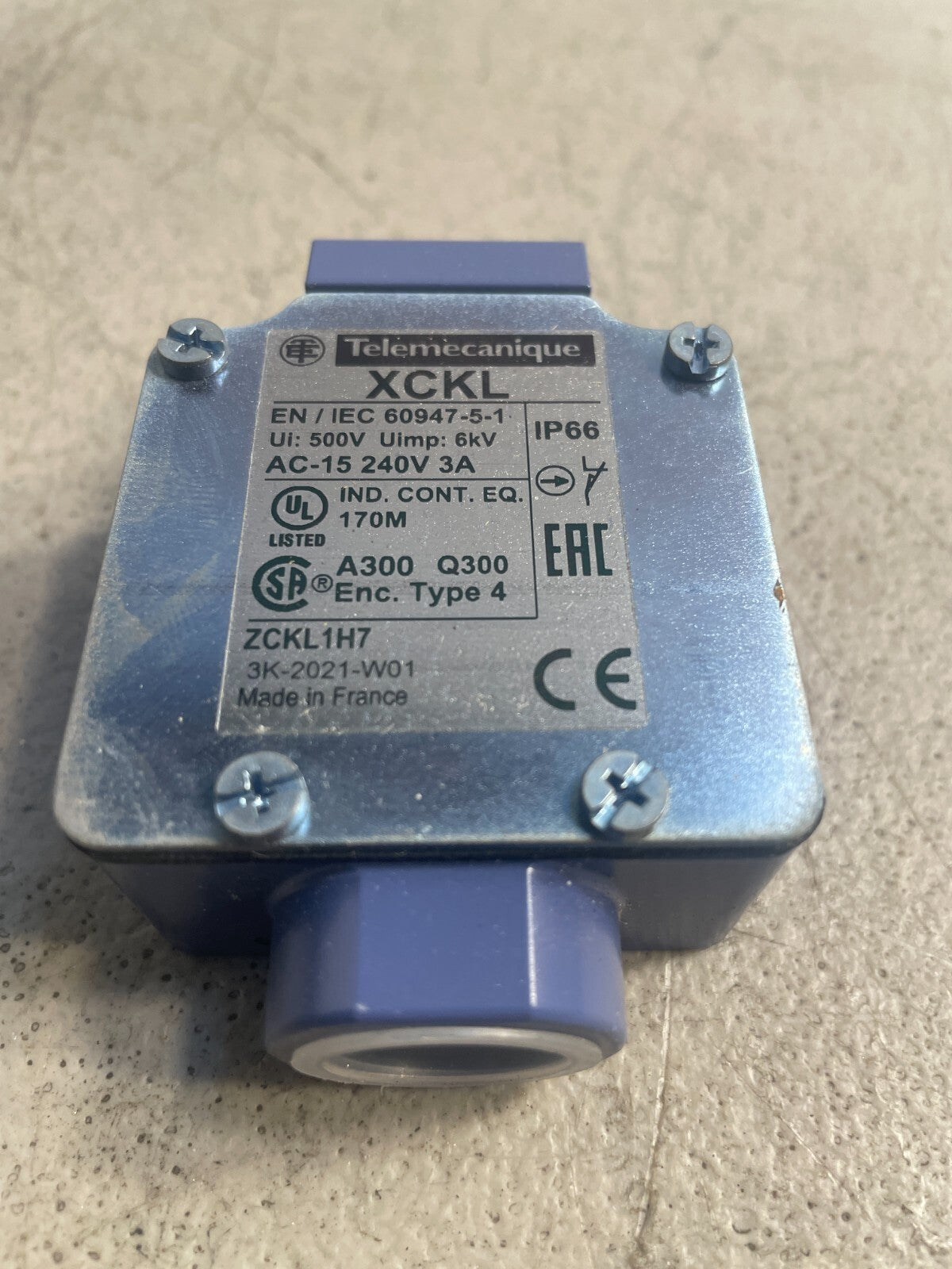 TELEMECANIQUE ZCKL1H7 64K 2-Pole Limit Switch ZCKD Series Actuator Head @3.3.5