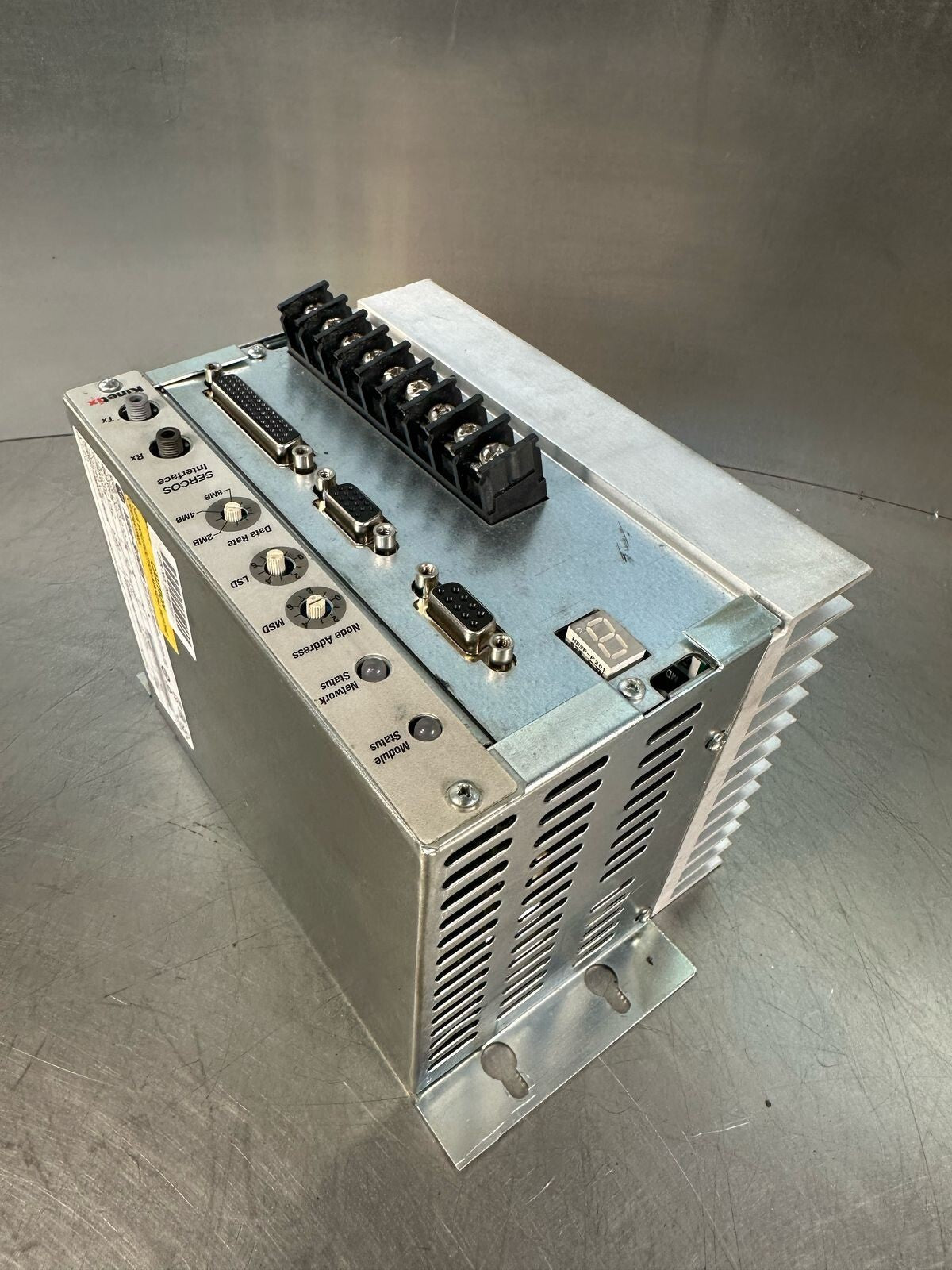 Allen-Bradley 2098-DSD-010-SE /C 120/240Vac (8.4.2)