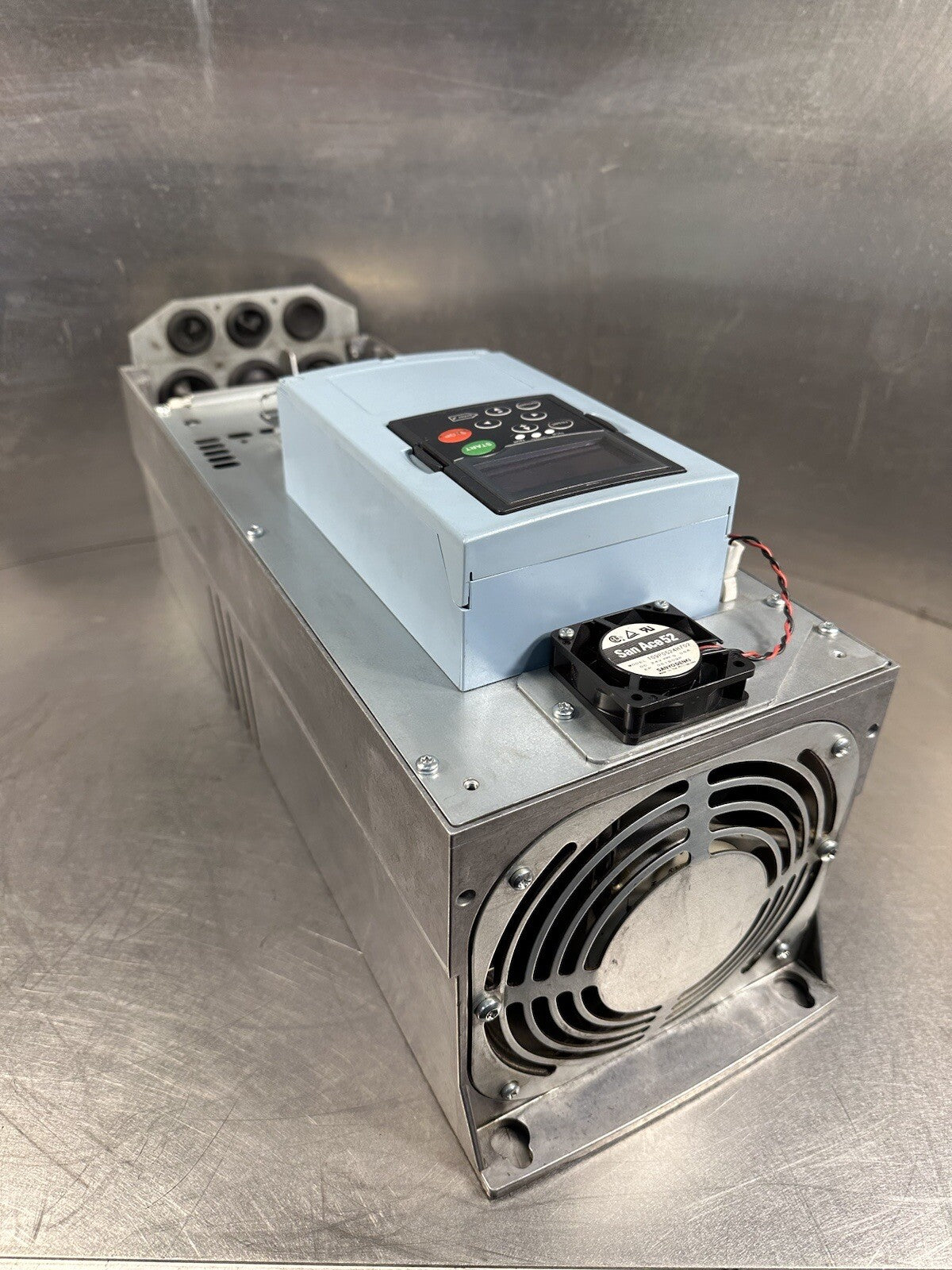 EATON CORPORATION SVX020A2-4A1B1 Drive 20HP 480V (BIN-1.5.4)
