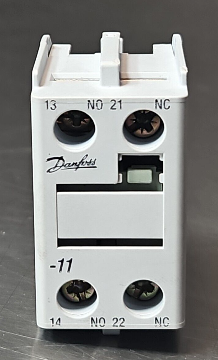 47745132